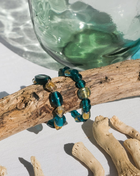 Bracelet bleu et doré en verre de Murano