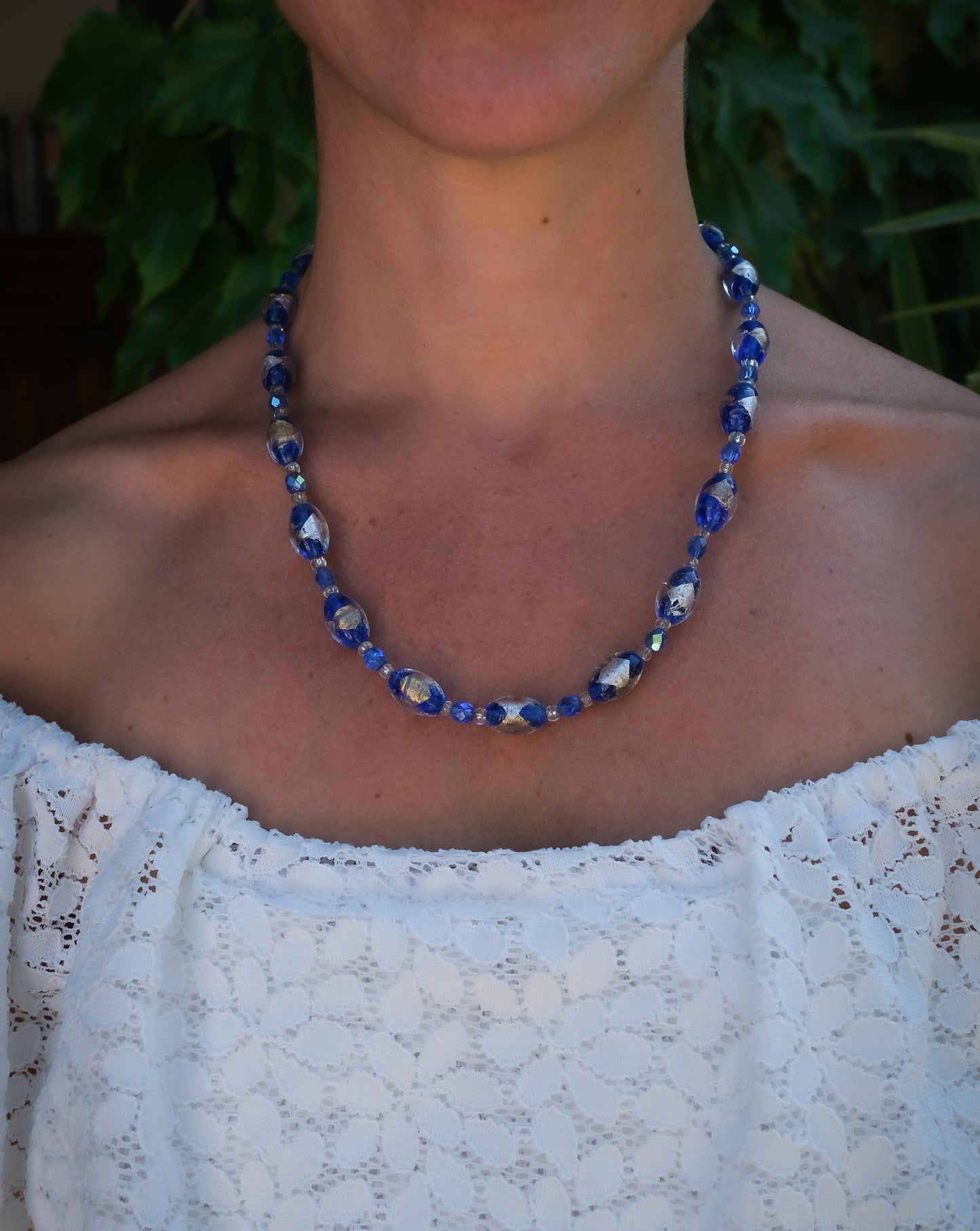 Collier facetté en verre de Murano bleu et argent