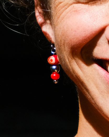 Boucles d'oreilles rouge et bleu en verre de Murano