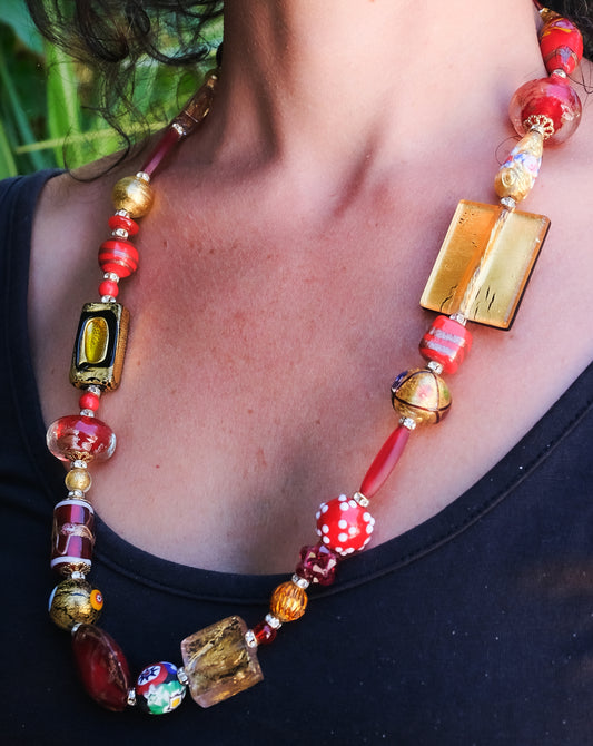 Collier élégant en verre de Murano rouge et jaune